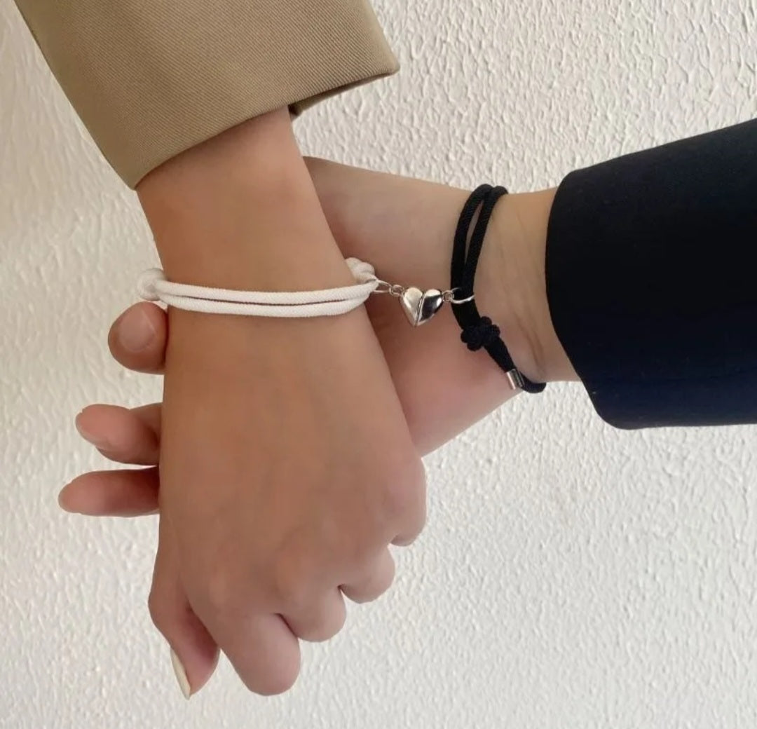 Magnetiskt Pararmband – Kärlek på Distans